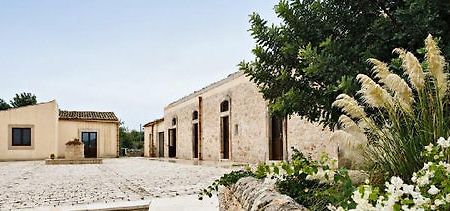 Agriturismo Gaia Noto Eksteriør bilde